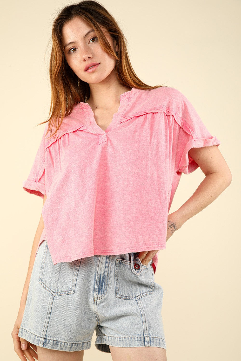 VERY J Nochted Short Sleeve Washed T-Shirt