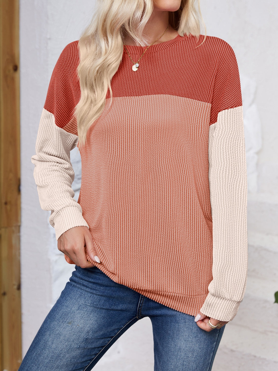 Color Block Round Neck Long Sleeve Sweatshirt